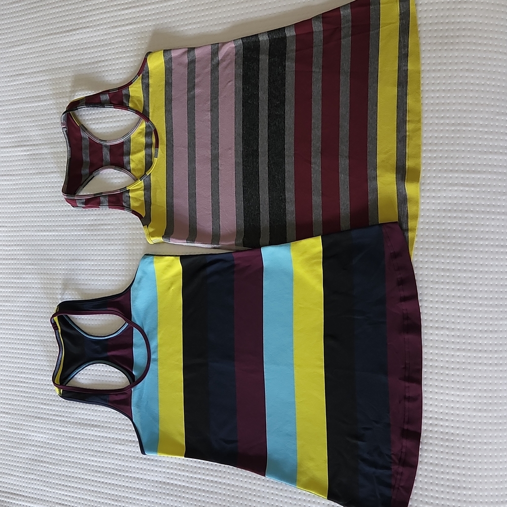 Lot of 2 Lululemon Tanks Size 8